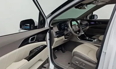 Kia Canival 2023, 65540 км, за 25610.87 USD - фото 10
