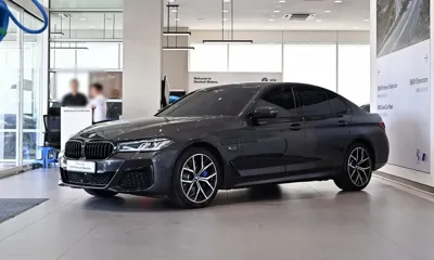 BMW 5-Series · 2022 год