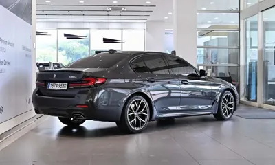 BMW 5-Series 2022, 39643 км, за 26372.33 USD