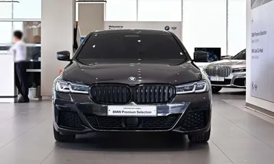 BMW 5-Series 2022, 39643 км, за 26372.33 USD