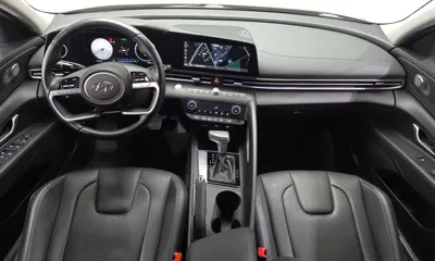 Hyundai Avante 2022, 39027 км, за 15622.95 USD - фото 7