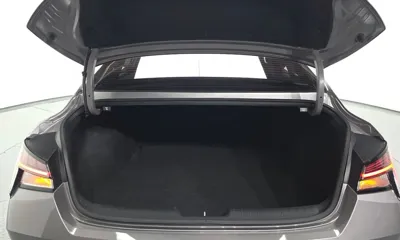 Hyundai Avante 2022, 39027 км, за 15622.95 USD - фото 20