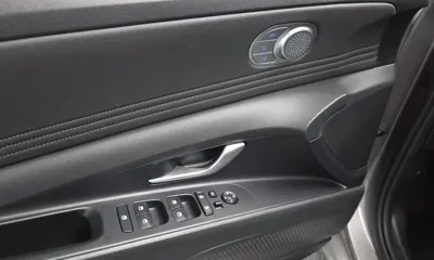 Hyundai Avante 2022, 39027 км, за 15622.95 USD - фото 24