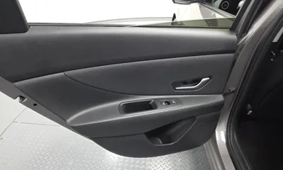 Hyundai Avante 2022, 39027 км, за 15622.95 USD - фото 25