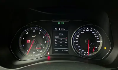 Hyundai Veloster 2020, 34390 км, за 12143.89 USD - фото 8