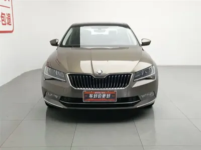 Skoda Superb 2017, 68500 км, за 6463.09 USD
