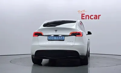 Tesla Model Y 2022, 73495 км, за 26208.61 USD