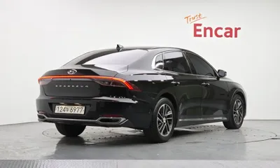 Hyundai Grandeur 2021, 121993 км, за 10358.31 USD