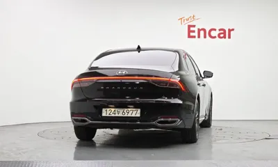 Hyundai Grandeur 2021, 121993 км, за 10358.31 USD