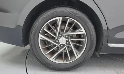 Hyundai Grandeur 2021, 121993 км, за 10358.31 USD