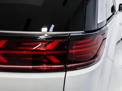 Denza Denza D9
