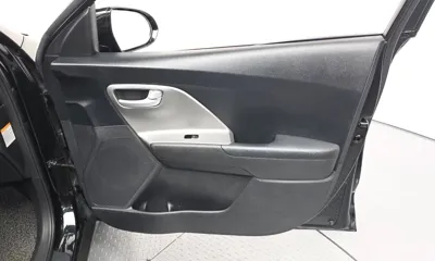 Kia Niro 2017, 104016 км, за 7296.42 USD - фото 24