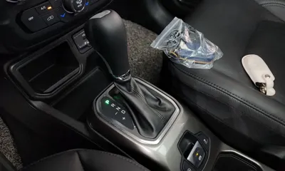 Jeep Renegade 2020, 42022 км, за 9839.83 USD - фото 9