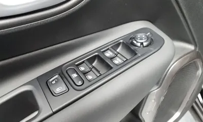 Jeep Renegade 2020, 42022 км, за 9839.83 USD - фото 29