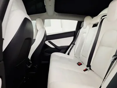 Tesla Model 3 2020, 57300 км, за 14537.68 USD - фото 11