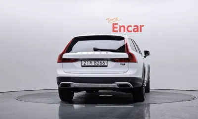 Volvo V90 2019, 155338 км, за 14039.72 USD