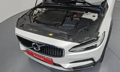 Volvo V90 2019, 155338 км, за 14039.72 USD - фото 6