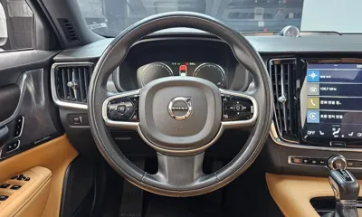 Volvo V90 2019, 155338 км, за 14039.72 USD - фото 13