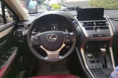 Lexus NX 2017, 100600 км, за 21293 USD