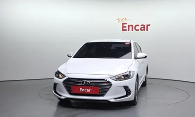 Hyundai Avante 2016, 84194 км, за 7201.85 USD