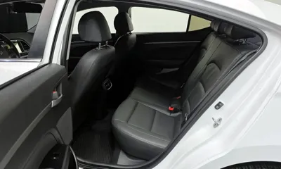 Hyundai Avante 2016, 84194 км, за 7201.85 USD - фото 19
