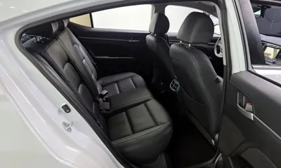 Hyundai Avante 2016, 84194 км, за 7201.85 USD - фото 20
