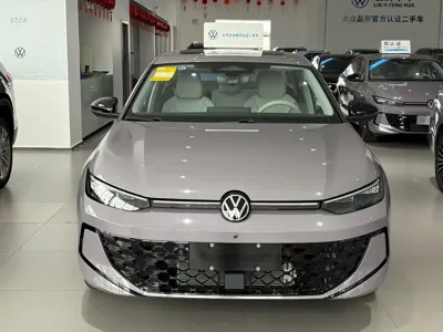 Volkswagen Lavida 2025, 700 км, за 14557.44 USD