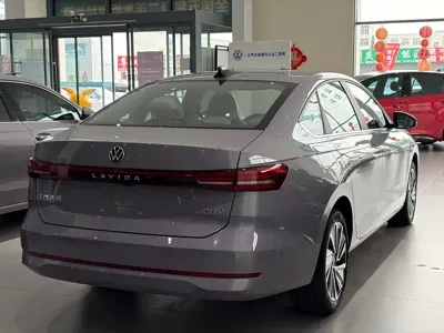 Volkswagen Lavida 2025, 700 км, за 14557.44 USD