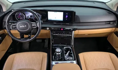Kia Canival 2023, 47426 км, за 15107.11 USD - фото 7