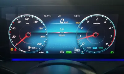 Mercedes-Benz E-Class 2022, 52001 км, за 28651.42 USD - фото 8
