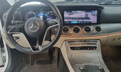 Mercedes-Benz E-Class 2022, 52001 км, за 28651.42 USD - фото 17