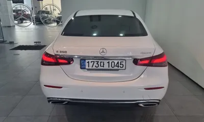 Mercedes-Benz E-Class 2022, 52001 км, за 28651.42 USD - фото 20