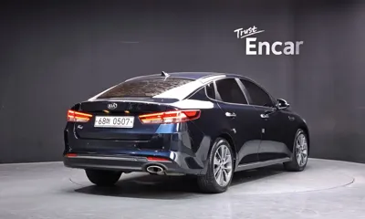 Kia K5 2016, 123642 км, за 5579.62 USD