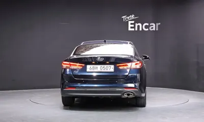 Kia K5 2016, 123642 км, за 5579.62 USD