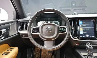 Volvo V60 2020, 114469 км, за 15765.48 USD - фото 12