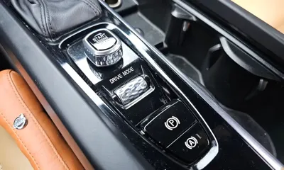 Volvo V60 2020, 114469 км, за 15765.48 USD - фото 31