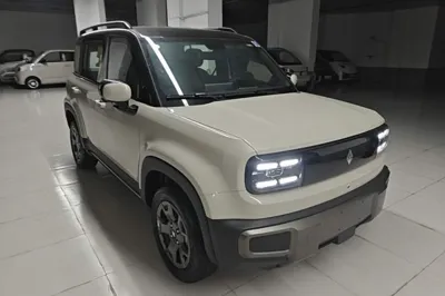 Baojun Spark EUV 2026, 100 км, за 11504 USD
