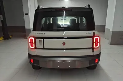 Baojun Spark EUV 2026, 100 км, за 11504 USD