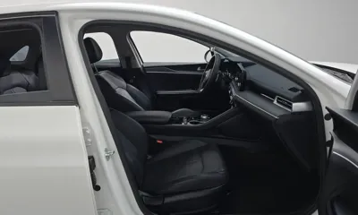 Kia K5 2020, 30946 км, за 10794.69 USD - фото 11
