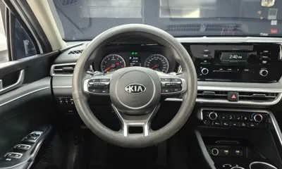 Kia K5 2020, 30946 км, за 10794.69 USD - фото 14