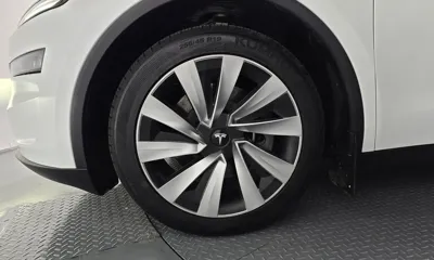 Tesla Model Y 2025, 10483 км, за 34723.15 USD