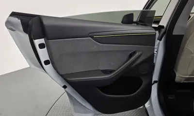 Tesla Model Y 2025, 10483 км, за 34723.15 USD - фото 25