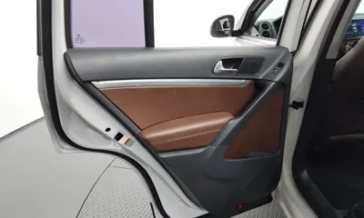 Volkswagen Tiguan 2012, 106511 км, за 3841.89 USD - фото 25