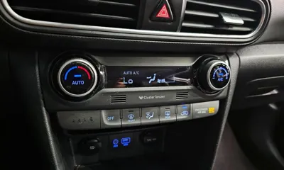 Hyundai Kona 2020, 63690 км, за 11356.18 USD - фото 20