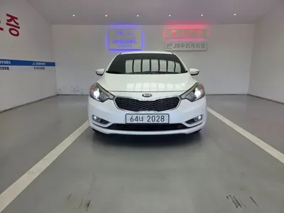 Kia K3 · 2015 год