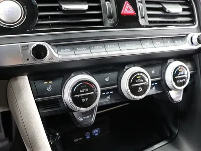 Genesis G70 2018, 132000 км, за 7870.55 USD - фото 19