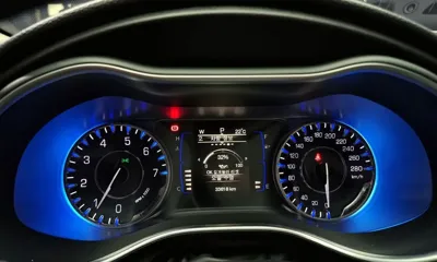 Chrysler 200 2015, 33618 км, за 5576.72 USD - фото 8