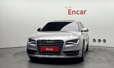 Audi S8 2013, 487887 км, за 7811.47 USD