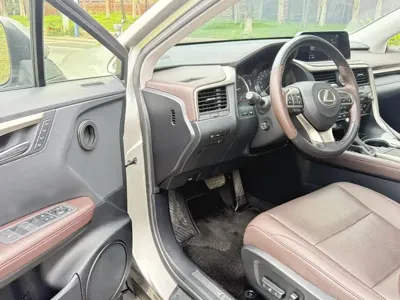 Lexus RX 2020, 80000 км, за 28957.65 USD - фото 8