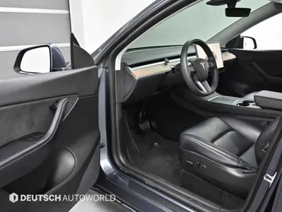 Tesla Model Y 2022, 87295 км, за 26362.73 USD - фото 11